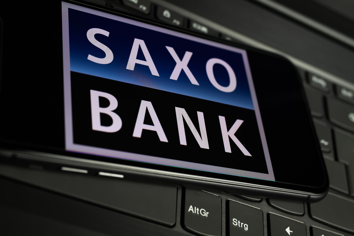 saxo bitcoin futures