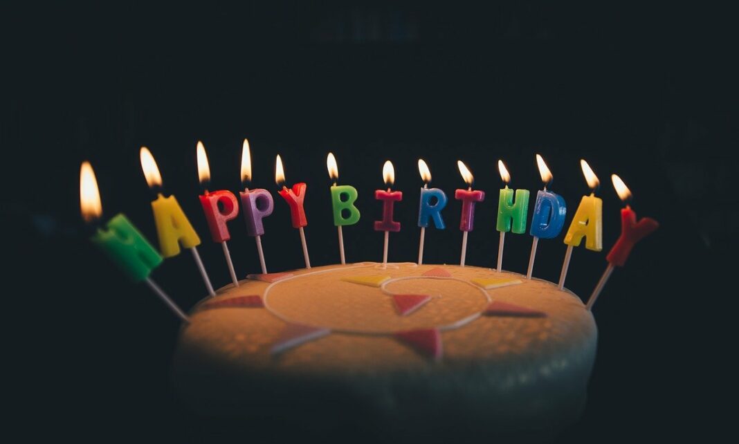 Litecoin 10-Years Anniversary Collection, seulement 10 NFT en collection - PIXABAY - birthday-g9e8429218_1280