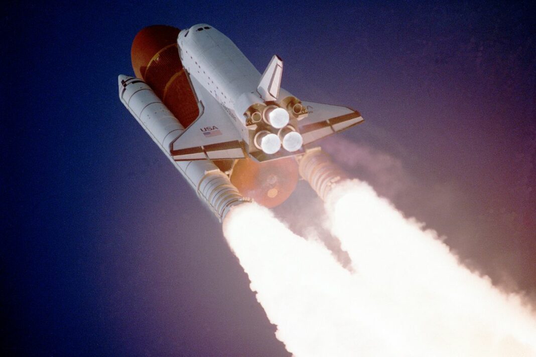 Litecoin (LTC) en pleine ascension, est-il sur le point de surpasser le Bitcoin - canva